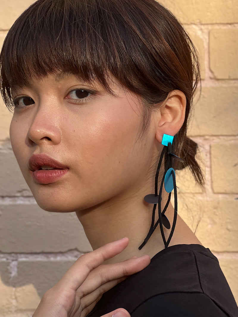MOEADAS EARRINGS