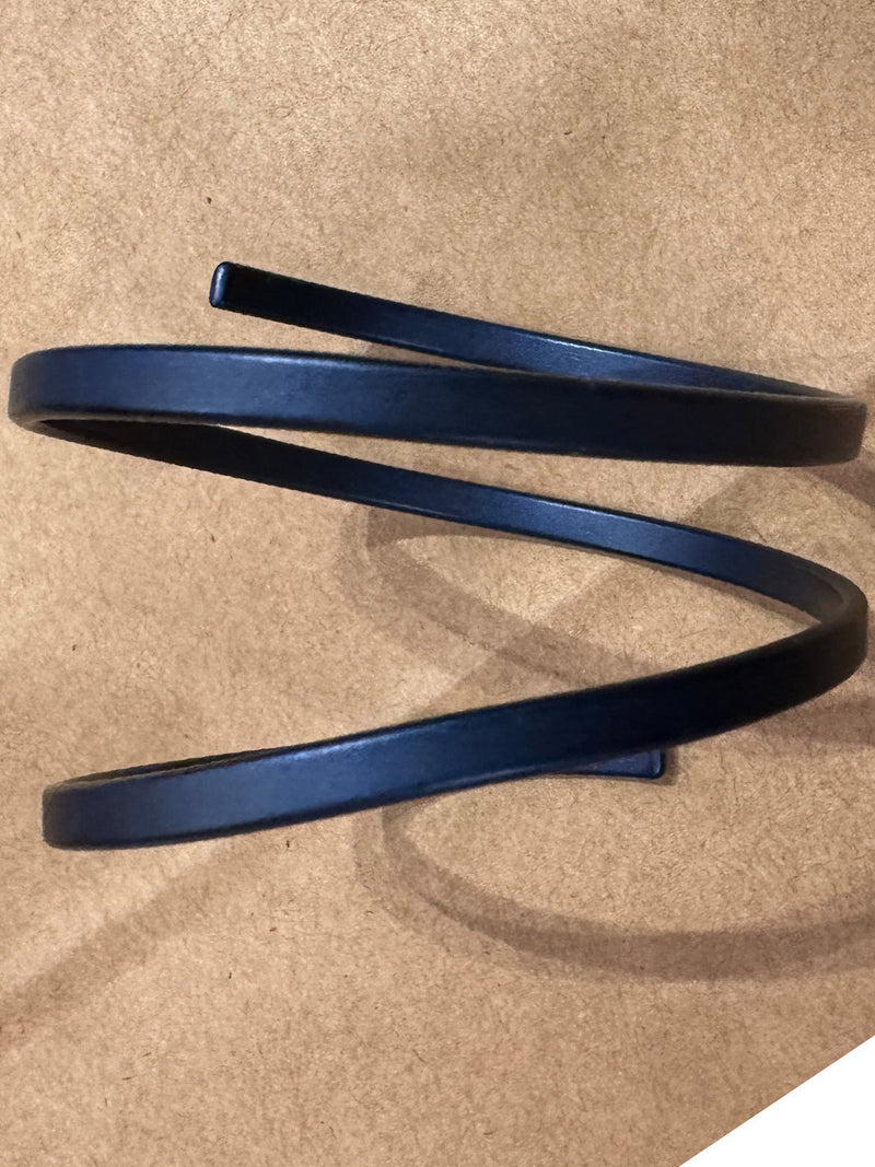 THIN SCUP BRACELET