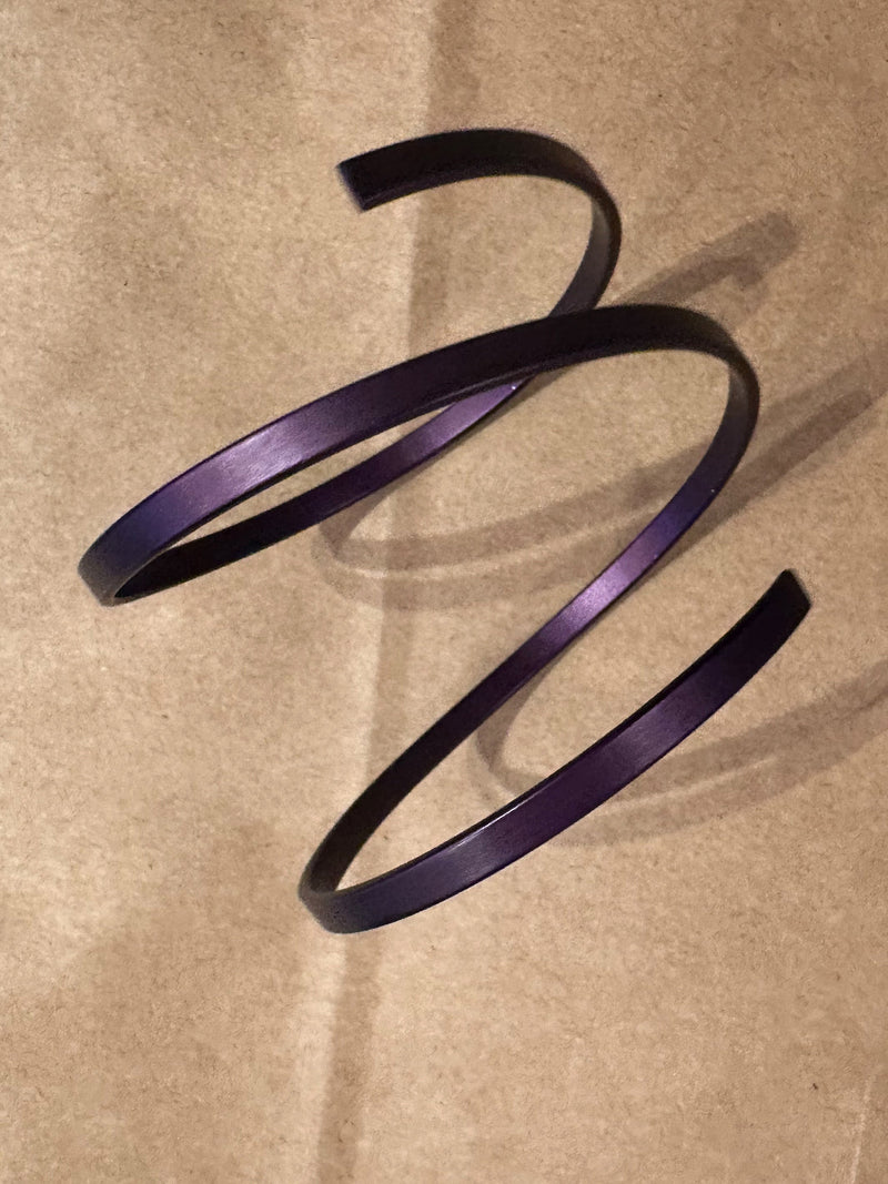 THIN SCUP BRACELET