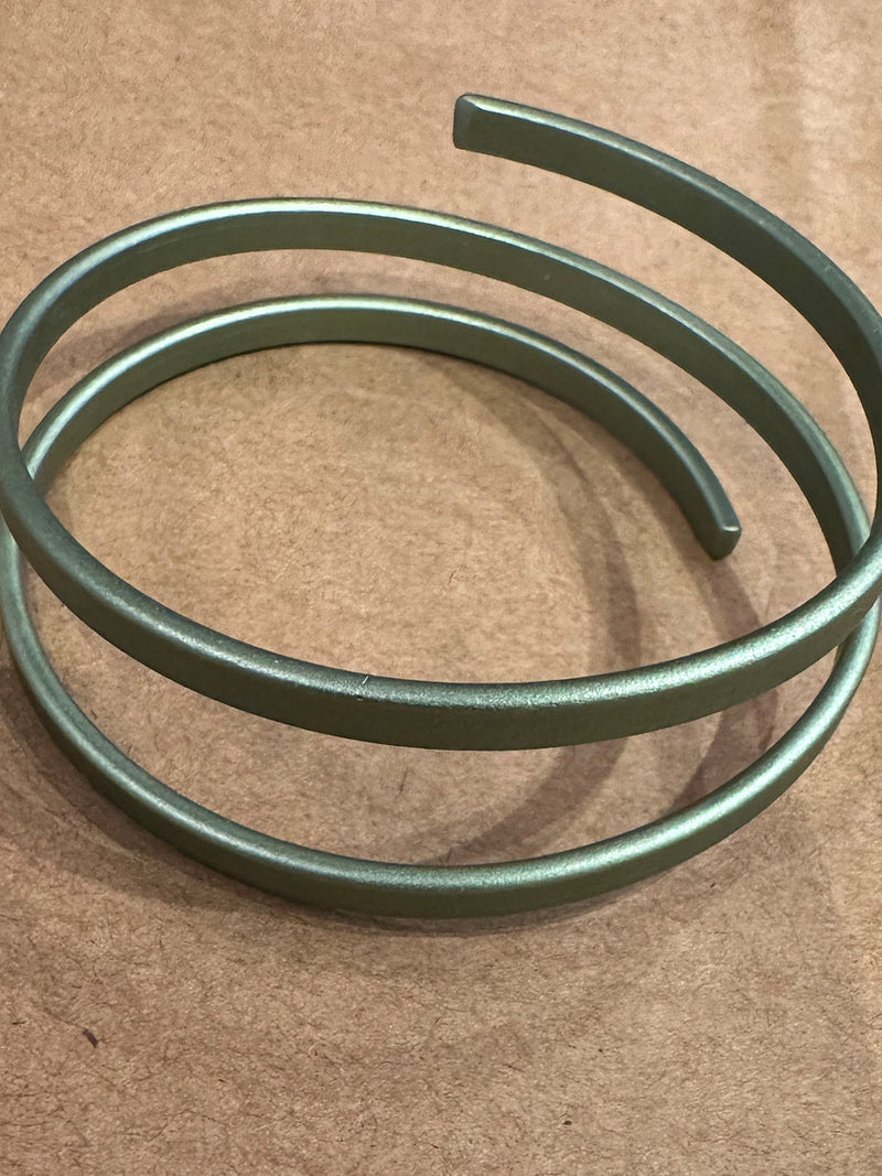 THIN SCUP BRACELET