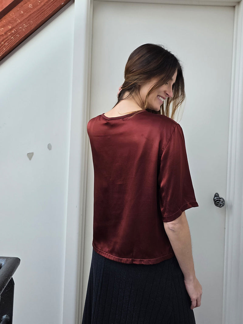 OPEN SILKY TEE
