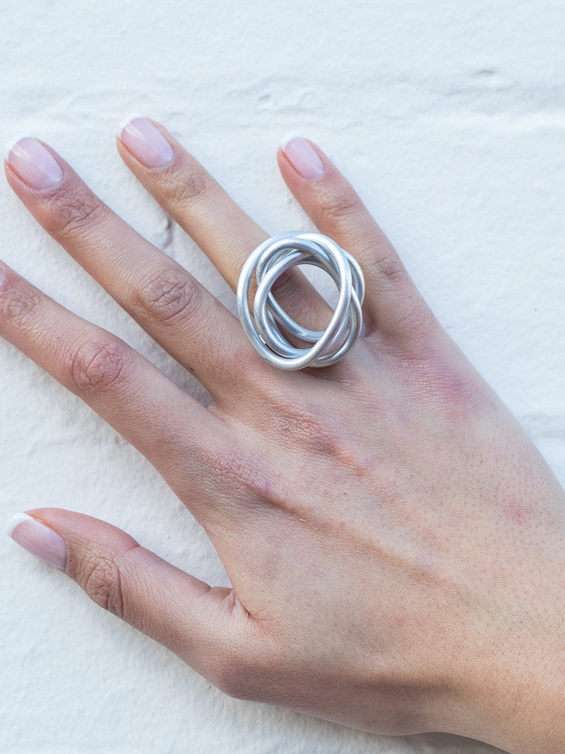 CIRCLE RING