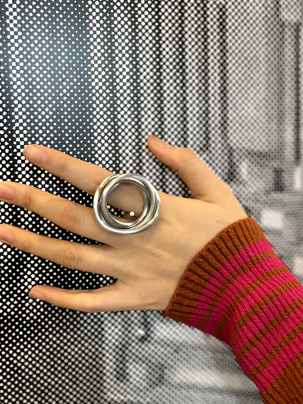 CIRCLE RING