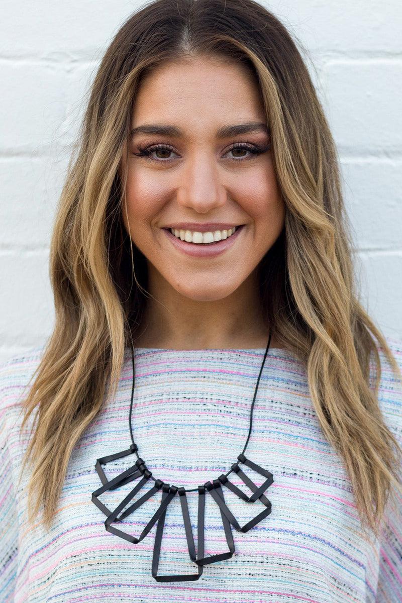 MONICA TRAP NECKLACE